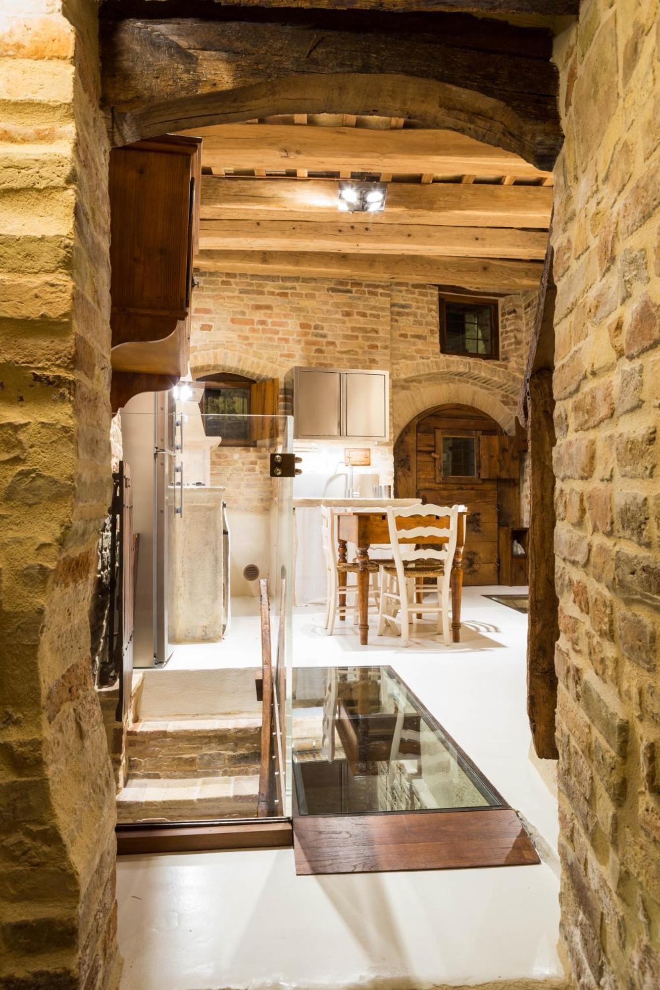 The Monastery - Unique Vacation Home Монтепрандоне Екстериор снимка